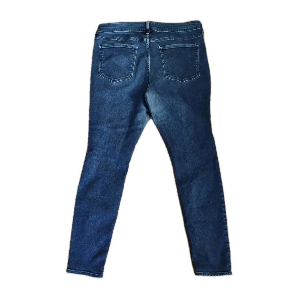 Old Navy Mid Rise Rockstar Super Skinny Jeans Size 14 Dark Wash Stretch Denim - Picture 2 of 9